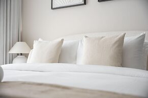 An Eye-captivating Studio in Living Garden 2