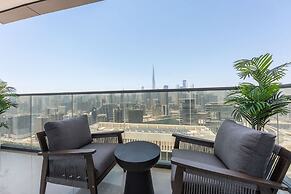 1 Bedroom in Nobles Tower With Burj Khalifa Views