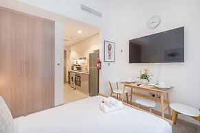 Peaceful Studio in Azizi Riviera 38 With Pool View