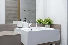 Majestic Studio in Bloom Tower C Perfect for 2