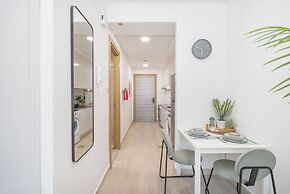 Majestic Studio in Bloom Tower C Perfect for 2