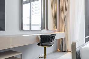 A Premium and Modern Studio in The Autograph JVC