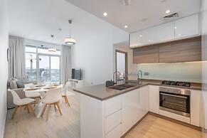 Sleek 1 Bedroom in Studio One With Great Amenities