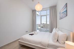 Sleek 1 Bedroom in Studio One With Great Amenities