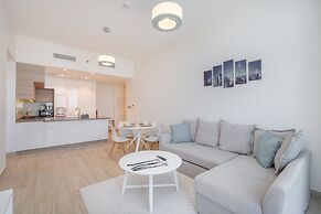 Sleek 1 Bedroom in Studio One With Great Amenities