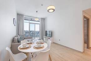 Sleek 1 Bedroom in Studio One With Great Amenities
