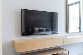 Spectacular Getaway in This Studio in The Autograph