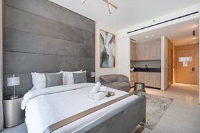 Spectacular Getaway in This Studio in The Autograph