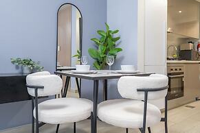 Elegant Studio With Garden in Meydan - Dubai