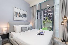 Elegant Studio With Garden in Meydan - Dubai