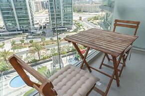 An Oasis in Bella Rose and Sleeps 2