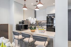 Fabulous and Spacious 2BR in Nobles Tower