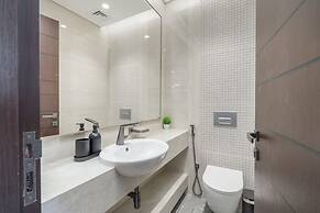 Fabulous and Spacious 2BR in Nobles Tower
