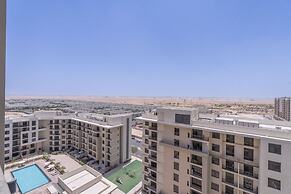Stunning 1 BR With Pool View in Rawda Apartments