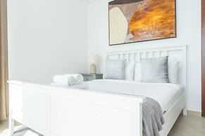 Spacious Serene 2 Bedroom in JLT for 4