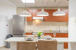 Spacious Serene 2 Bedroom in JLT for 4