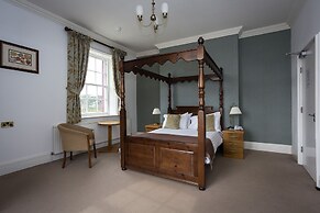 The Golf Hotel