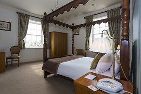 The Golf Hotel