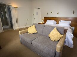 The Golf Hotel
