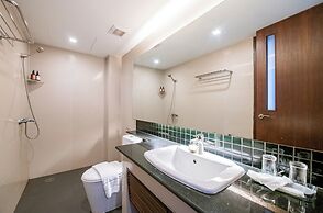 The Kris Resort Hotel