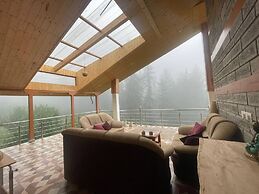 The Orchard Retreat VanVaas