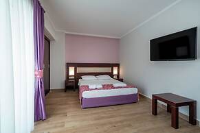 White Lilyum Hotel- All Inclusive