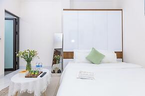 Hera West Lake Apartment