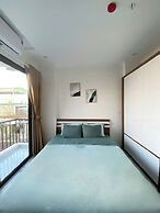 Hera West Lake Apartment