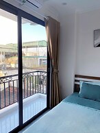 Hera West Lake Apartment