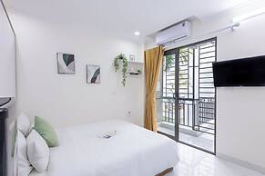 Hera West Lake Apartment