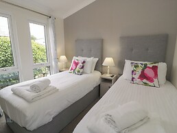 Platinum Lodge