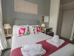 Platinum Lodge