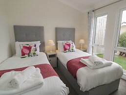 Platinum Lodge