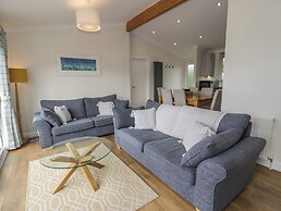 Platinum Lodge