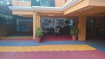 Four Seasons GuestHouse