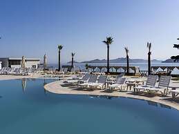 Sude Beach Resort Hotel