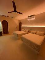 Casa Hood Boutique Hotel