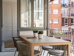Esplendido Apto de 3 Habitaciones con Terraza