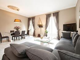 Apartamento de Lujo de Tres Habitaciones