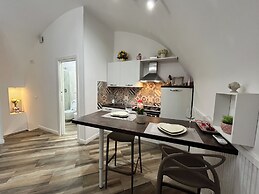 DONN'ANNA NAPLES CITY CENTER
