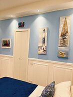 DONN'ANNA NAPLES CITY CENTER