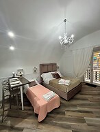 DONN'ANNA NAPLES CITY CENTER