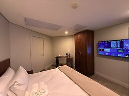 UmhlangaApart Hotel