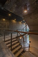 Emerald 215 - Studio With Balcony and Shared Pool