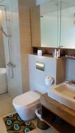 S39- 1 Bedroom Downtown Apt With Balcony and Pool