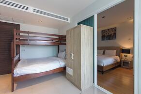 Emerald 702 - Triplex Penthouse With Stunning View