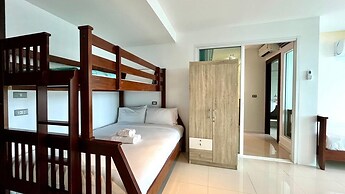 Emerald 702 - Triplex Penthouse With Stunning View