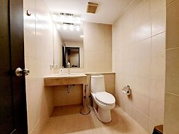 7B - 5 Bedroom Downtown Penthouse With Shared Pool