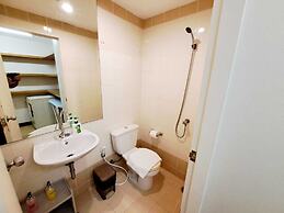 7B - 5 Bedroom Downtown Penthouse With Shared Pool