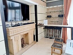 7B - 5 Bedroom Downtown Penthouse With Shared Pool
